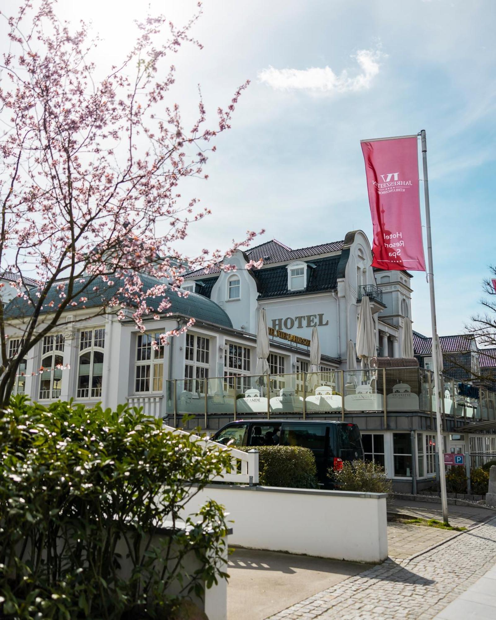 Hotel Vier Jahreszeiten Kuhlungsborn Exterior photo